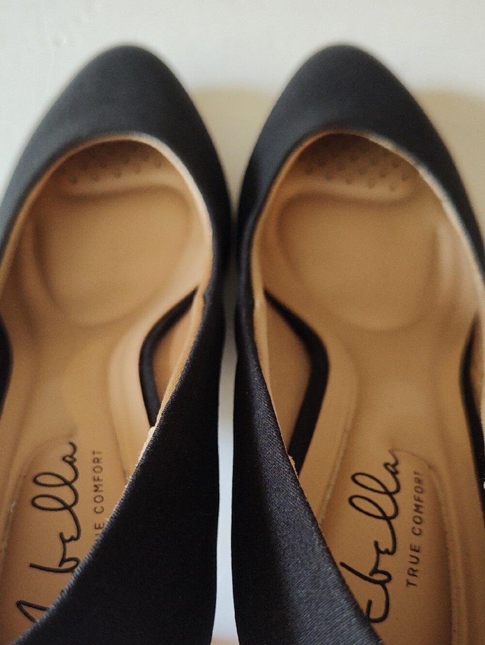 ABELLA "Galaxy"Black Pointed-Toe Classic Comfort Pumps Size 8 M - Picture 7 of 11
